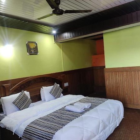 Hotel Deepraj, Kausani Εξωτερικό φωτογραφία