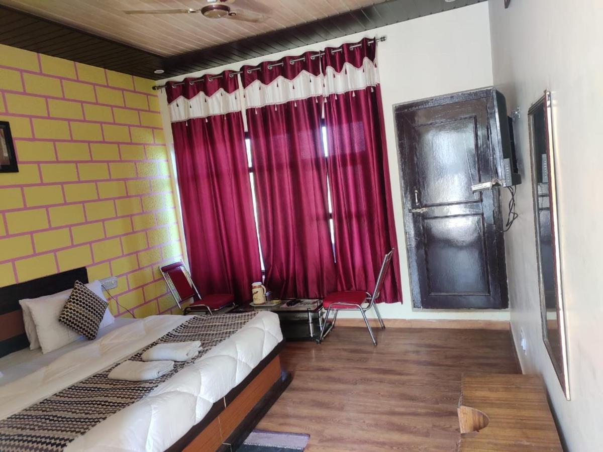 Hotel Deepraj, Kausani Εξωτερικό φωτογραφία