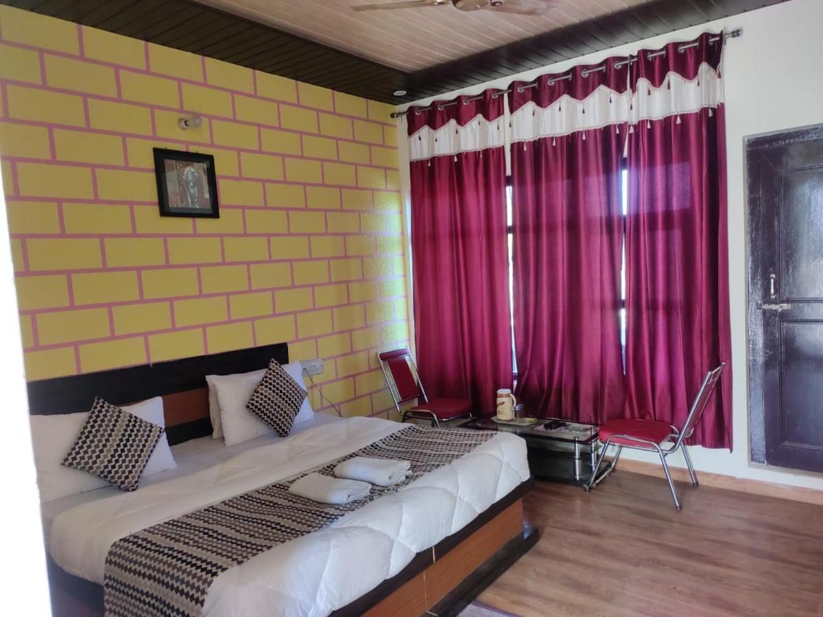 Hotel Deepraj, Kausani Εξωτερικό φωτογραφία