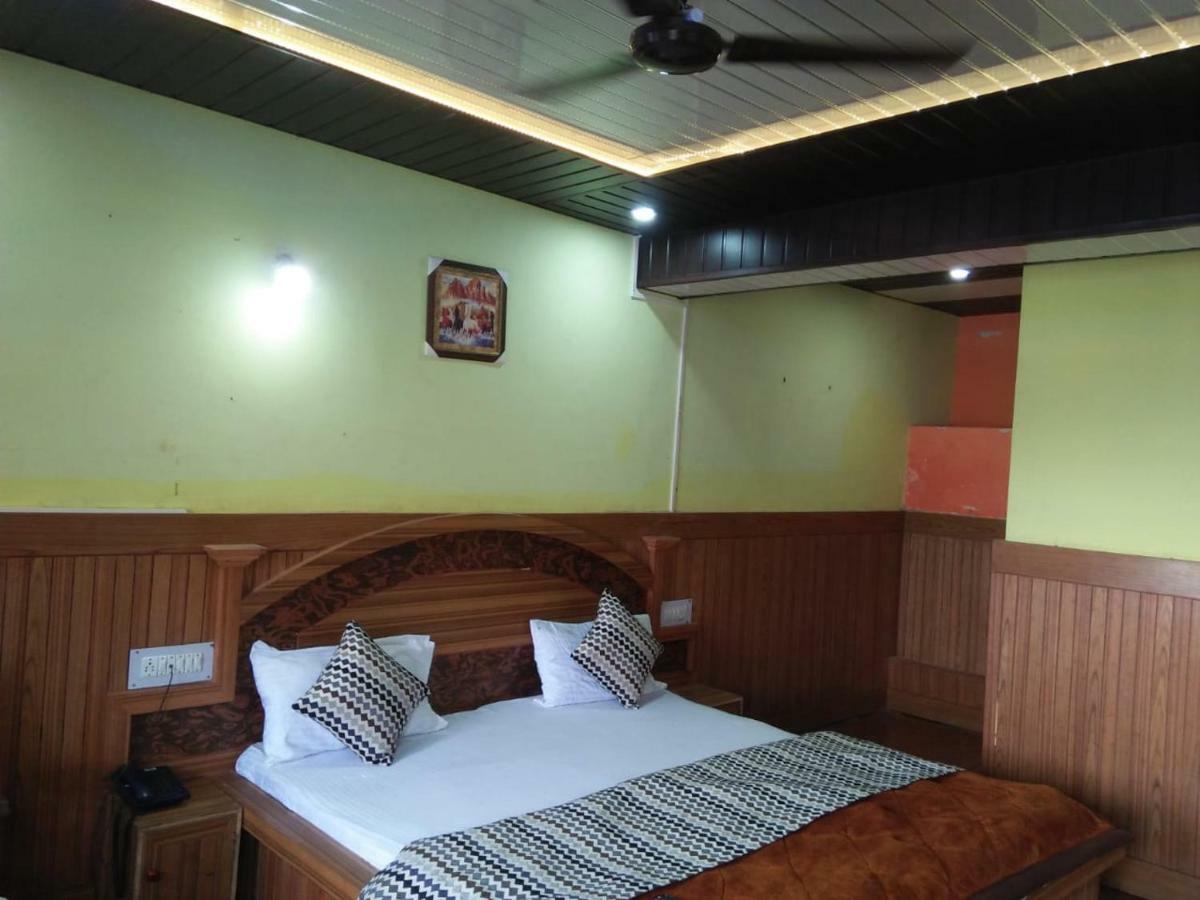 Hotel Deepraj, Kausani Εξωτερικό φωτογραφία